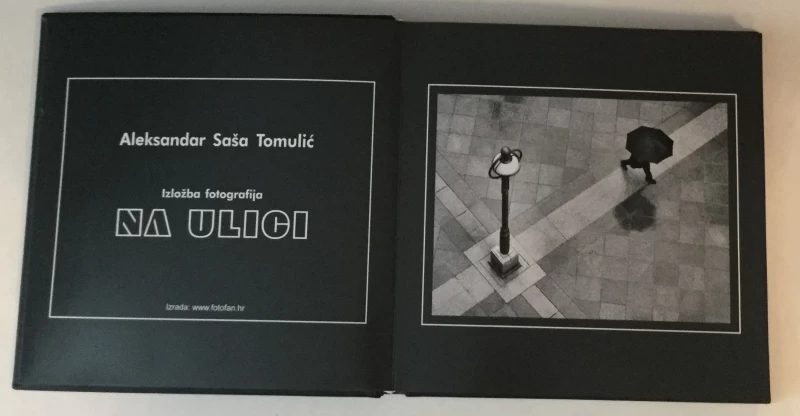 ALEKSANDAR SAŠA TOMULIĆ : IZLOŽBA FOTOGRAFIJA NA ULICI