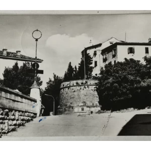 Labin: stara razglednica bastion