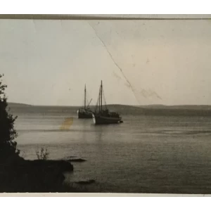 Medulin: stara razglednica brodovi