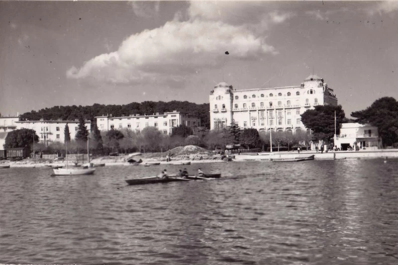 POLA PULA ISTRA HRVATSKA HOTEL RIVIERA RAZGLEDNICA STARA RAZGLEDNICA 1955