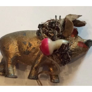 FIGURA SVINJA SA GLIVOM, METAL 