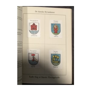 Kongeriket Danmarks Byvaabener - Sveriges Riksvapen