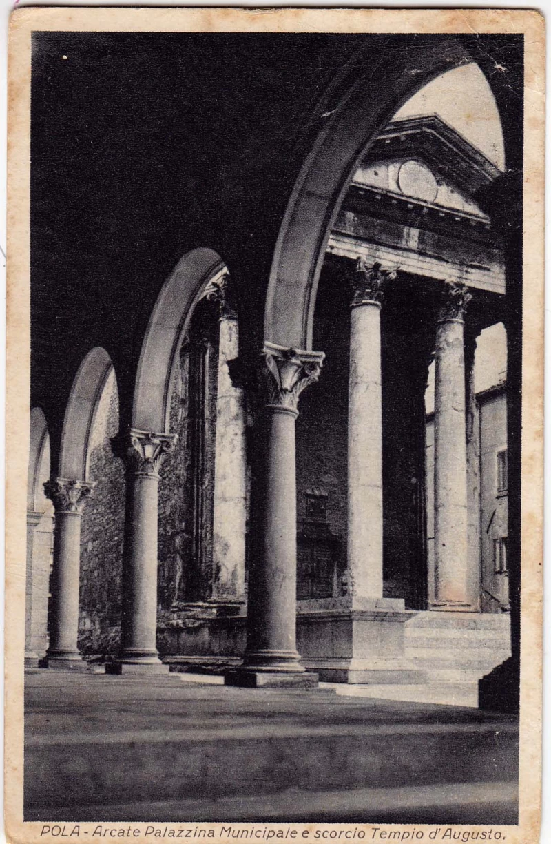 POLA PULA ISTRA HRVATSKA ARCATE PALAZZINA MUNICIPALE, ARKADE s, STARA RAZGLEDNICA 1932