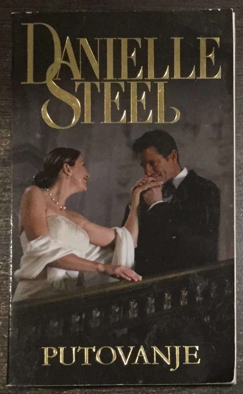 Steel Danielle: Putovanje