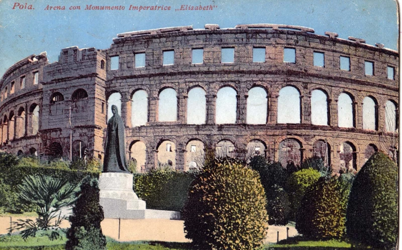 POLA PULA ISTRA HRVATSKA ANFITEATAR ARENA, MONUMENT IMPERATRICE " ELIZABETH " Guido cCstalunga, 1910-11. Pola STARA RAZGLEDNICA 1912