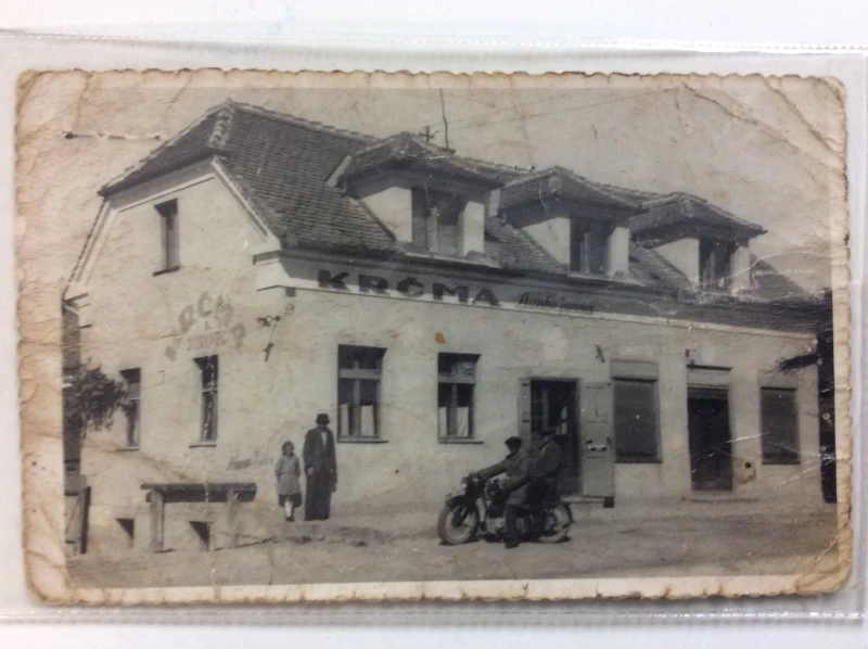 PODSUSED STARA RAZGLEDNICA KRČMA  OŠTEĆENA RAZGLEDNICA